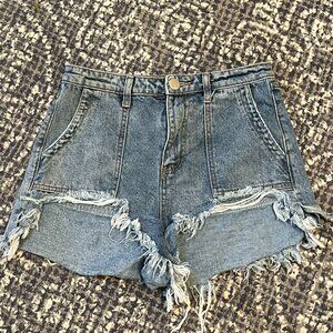 NWOT SIGNATURE 8 Blue Jeans Shorts High Waist Frayed Distressed Size Medium
